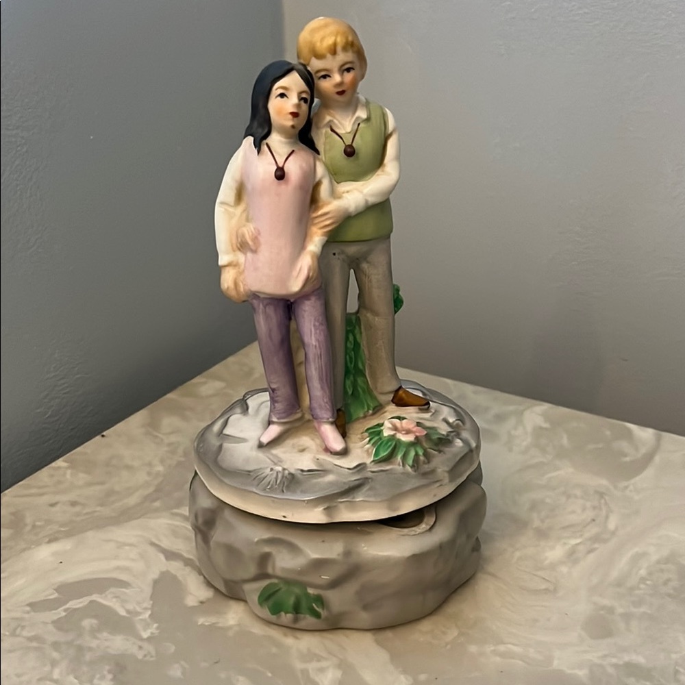 Charming Couple Figurine with Pastel Colors Music Box